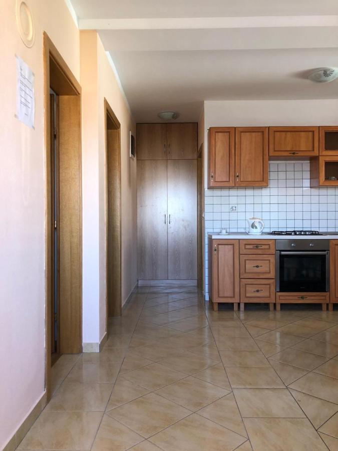 Apartment Milka Vir Ngoại thất bức ảnh